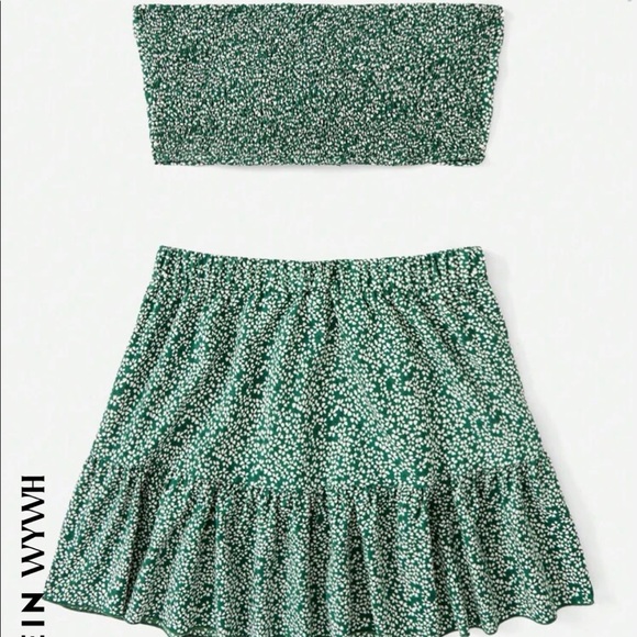 SHEIN WYWH Ditsy Floral Print Knot Front Crop Tube Top & Ruffle Hem Skirt SizeXS - Picture 1 of 2